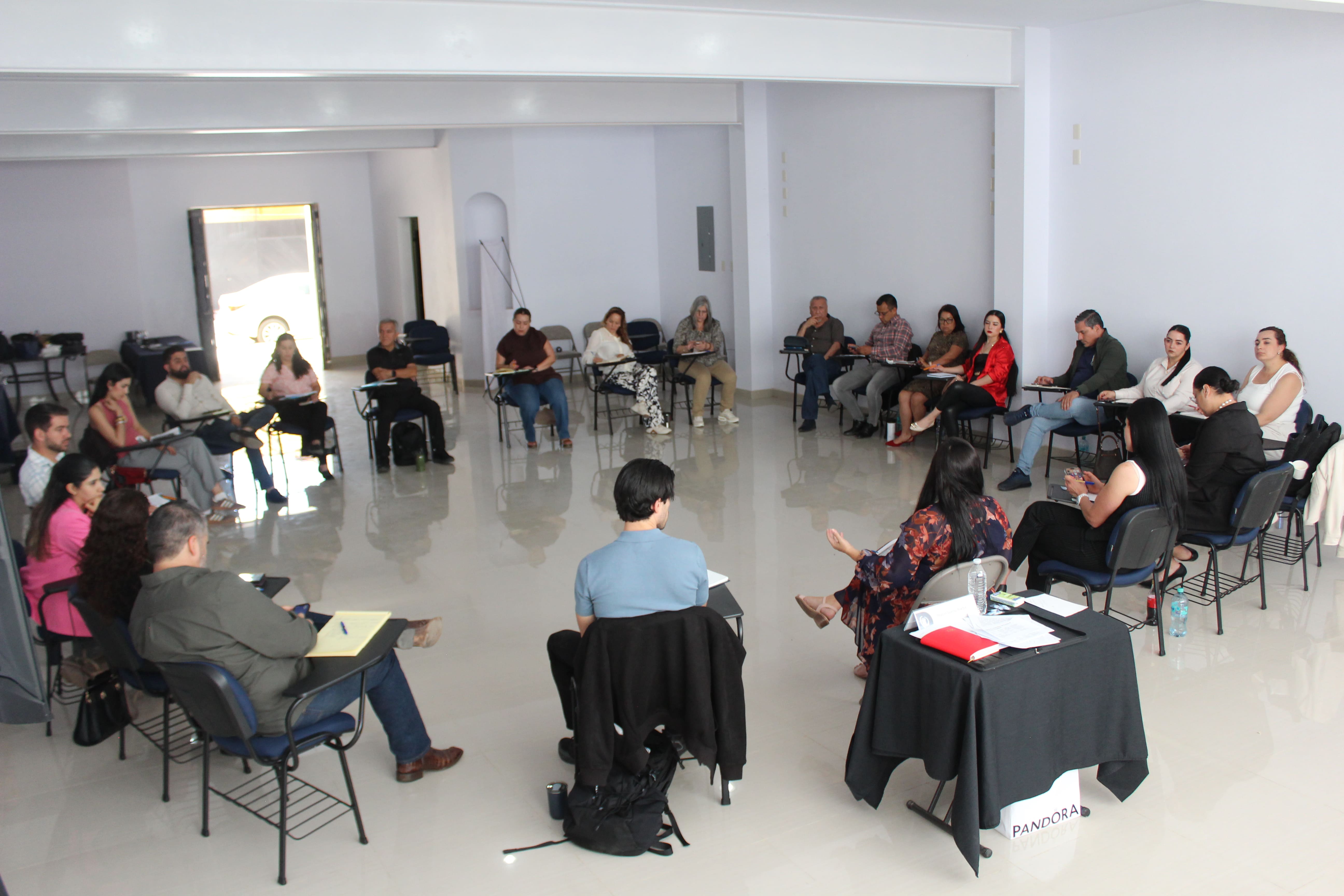 Ceremonia de toma de protesta en CEPRIJA